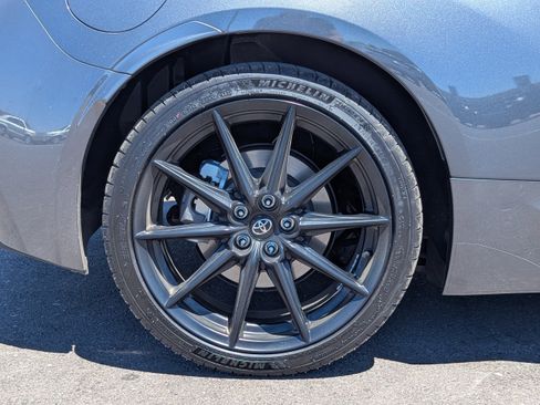 Used 2024 Toyota GR86 Premium RWD image 40