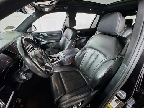 Used 2020 BMW X7 M50i w/ Dynamic Handling Package image 15