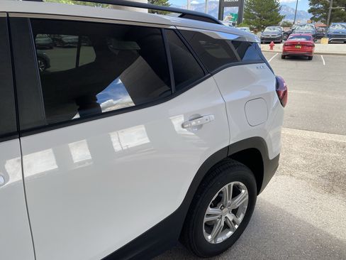 Used 2024 GMC Terrain SLE w/ Driver Convenience Package AWD/4WD image 49