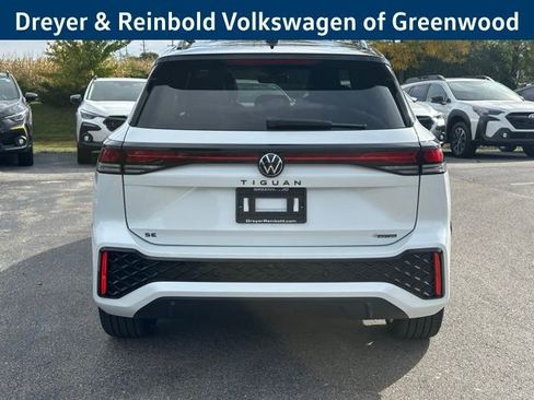 New 2026 Volkswagen Tiguan SE R-Line image 6