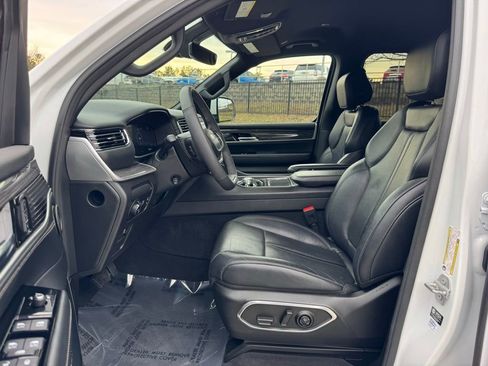 Used 2022 Jeep Wagoneer Series II image 29