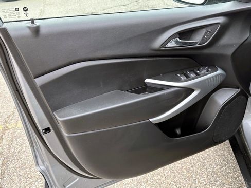 Certified 2024 Chevrolet Trax RS w/ Driver Confidence Package image 13