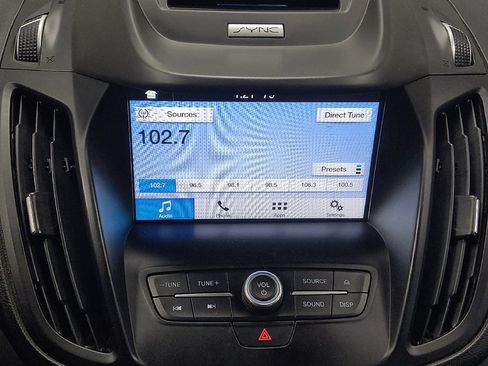 Used 2017 Ford Escape SE w/ Equipment Group 201A image 25