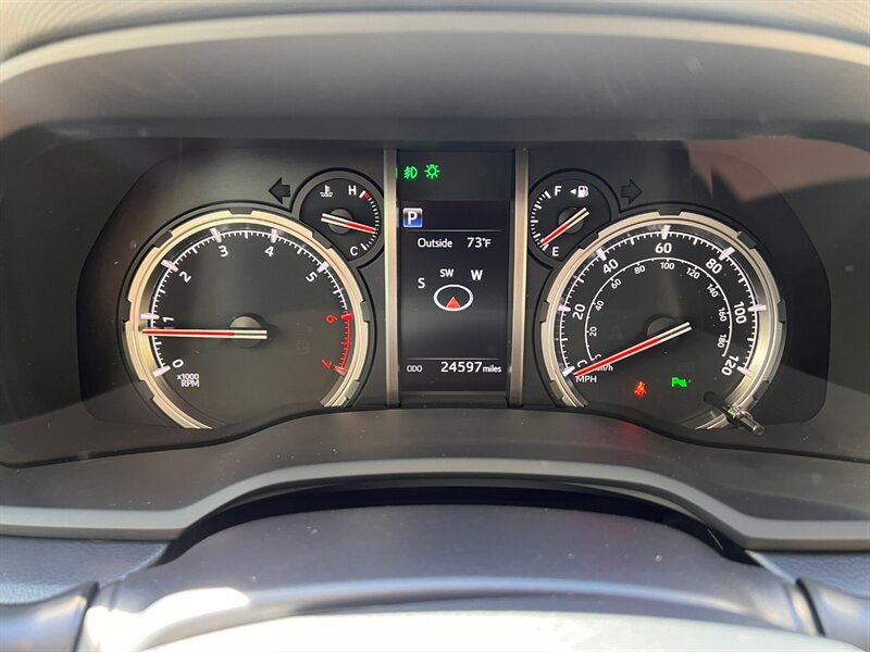 Used 2023 Toyota 4Runner Limited AWD/4WD image 33