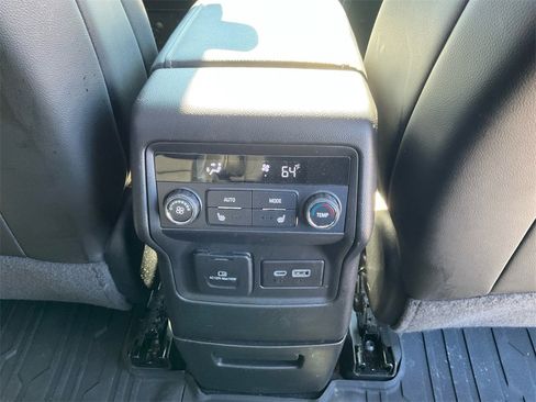 Used 2023 GMC Acadia Denali w/ Denali Ultimate Package image 24