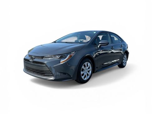 Used 2023 Toyota Corolla LE image 1