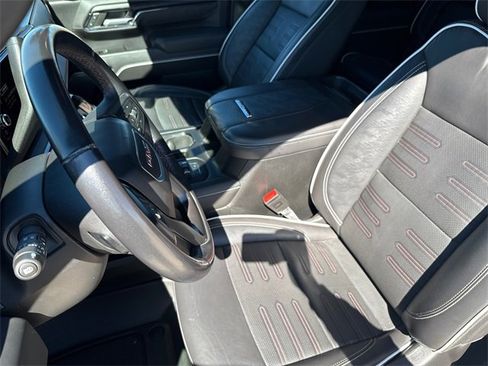 Used 2024 GMC Sierra 2500 AT4X image 20