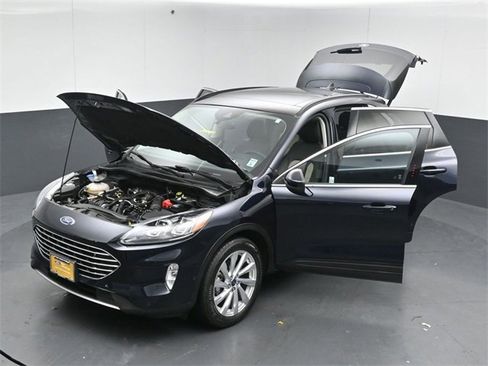 Certified 2021 Ford Escape Titanium w/ Titanium Elite Package image 61