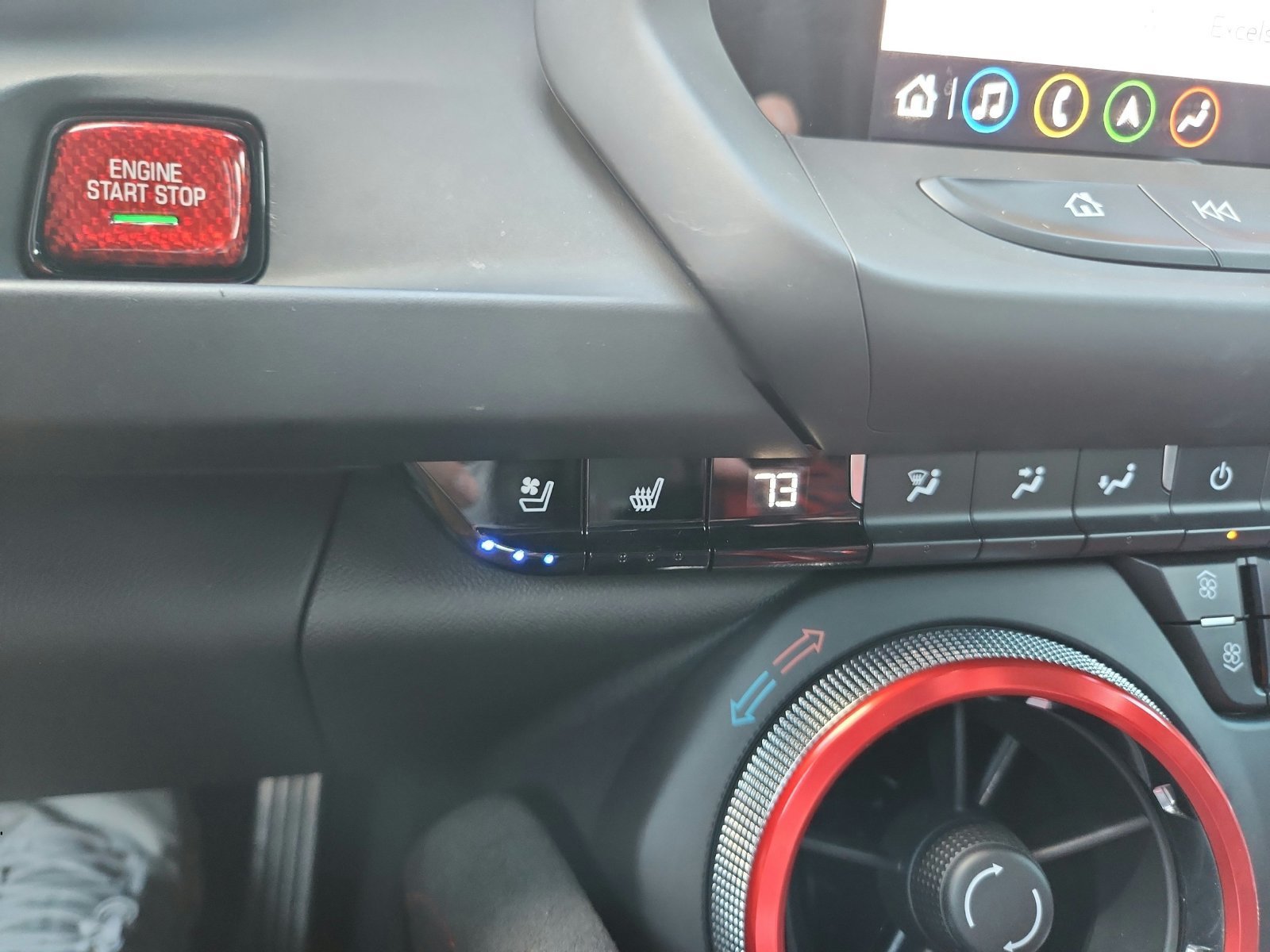 Used 2019 Chevrolet Camaro ZL1 RWD image 21