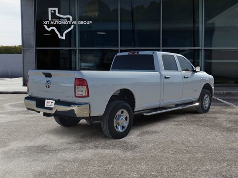 Used 2022 RAM 2500 Tradesman w/ Chrome Appearance Group AWD/4WD image 3
