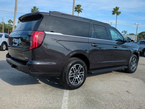 New 2025 Ford Expedition Max Active image 4