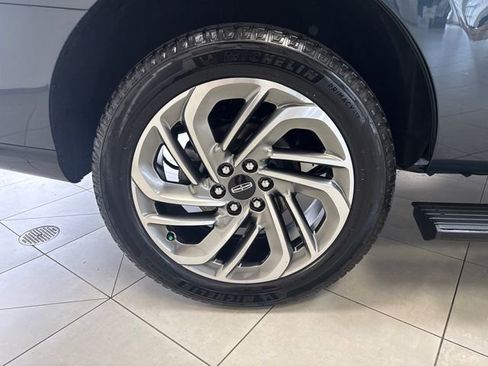 Used 2025 Lincoln Navigator Reserve AWD/4WD image 31
