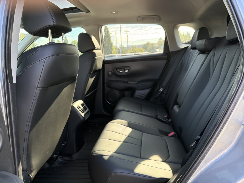 Certified 2025 Acura ADX FWD image 13