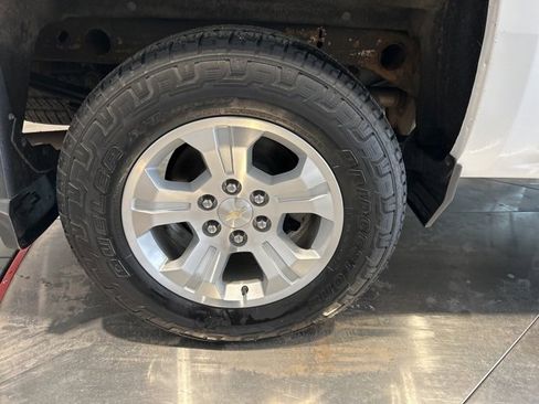 Used 2018 Chevrolet Silverado 1500 LT w/ All Star Edition image 16