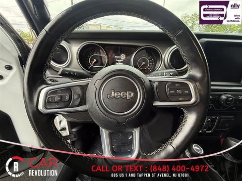 Used 2022 Jeep Gladiator Overland w/ Cold Weather Group AWD/4WD image 15
