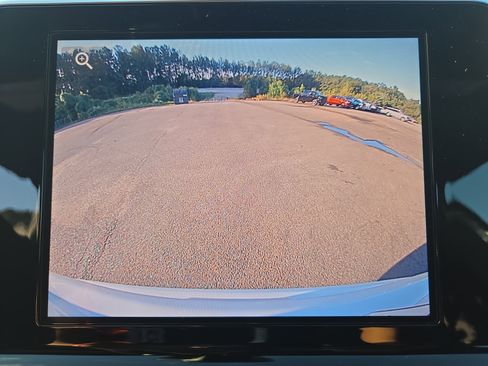 Used 2025 Jeep Compass Latitude image 4