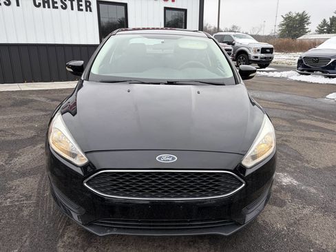 Used 2017 Ford Focus SE image 3