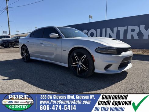 Used 2019 Dodge Charger R/T image 1