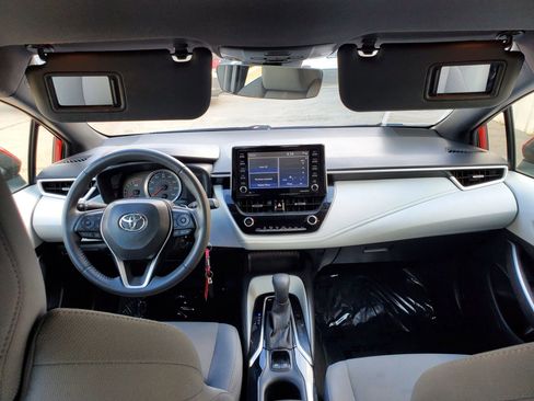 Used 2021 Toyota Corolla SE w/ Carpet Mat Package (TMS) image 37