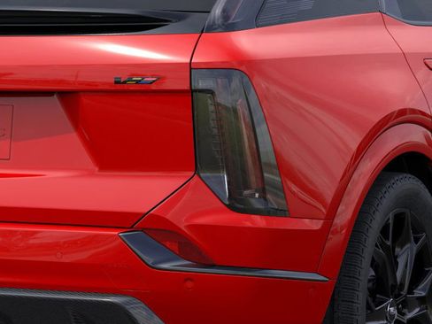 New 2026 Cadillac Optiq V image 11