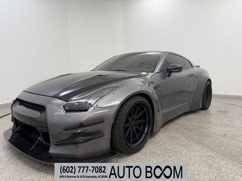 Used 2015 Nissan GT-R Black Edition AWD/4WD image 1