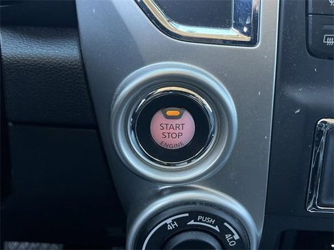 Used 2019 Nissan Titan PRO-4X w/ Pro-4x Convenience Package image 23