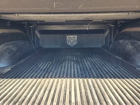 Used 2014 RAM 1500 Laramie RWD image 31