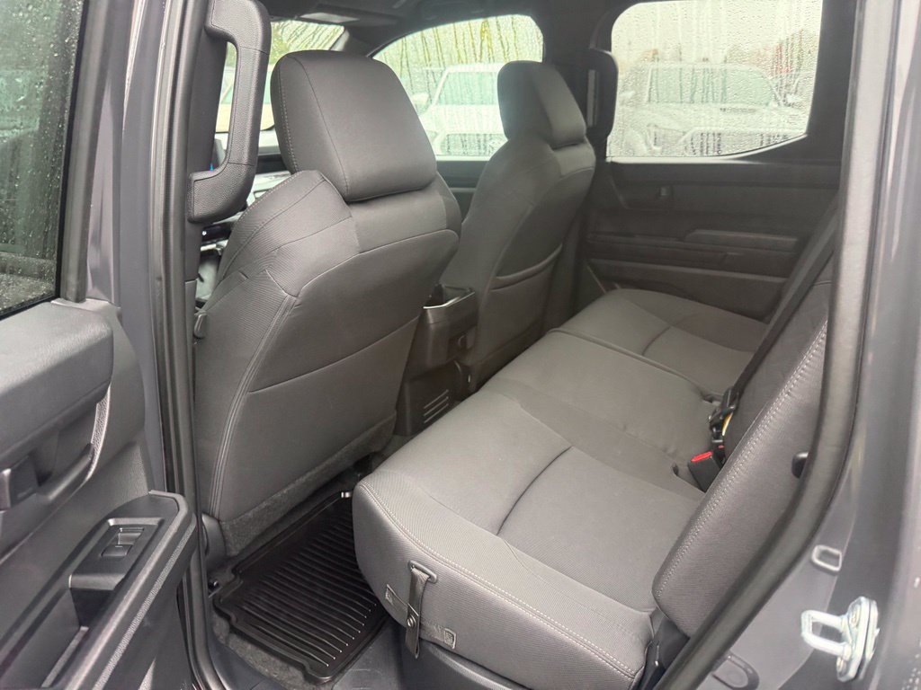 Used 2024 Toyota Tacoma SR5 AWD/4WD image 17