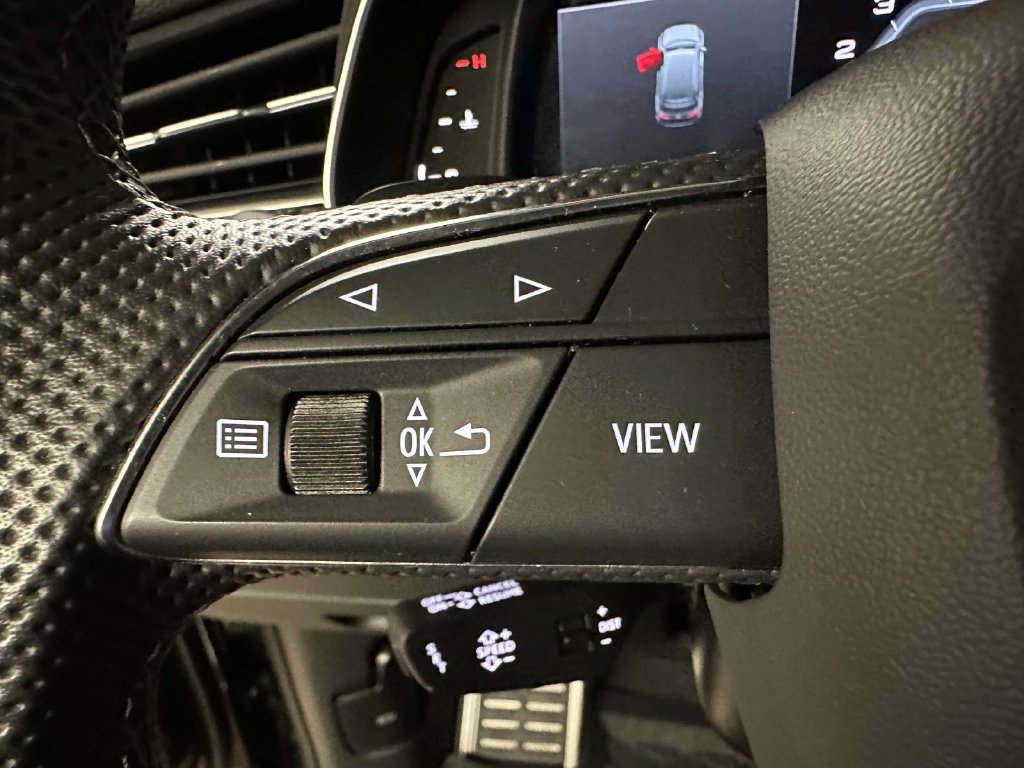 Used 2023 Audi SQ7 Prestige w/ Sport Package AWD/4WD image 32