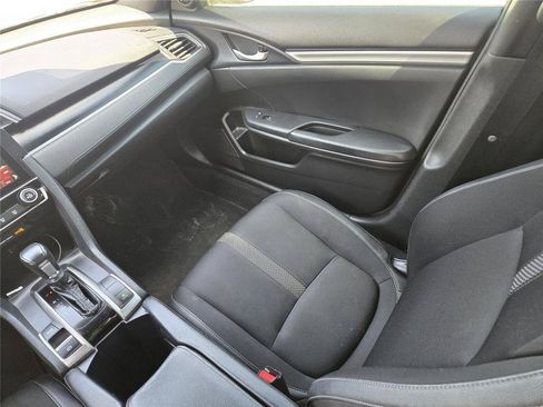 Used 2020 Honda Civic Sport image 16
