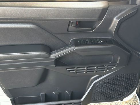 Used 2024 Toyota Tacoma SR image 3