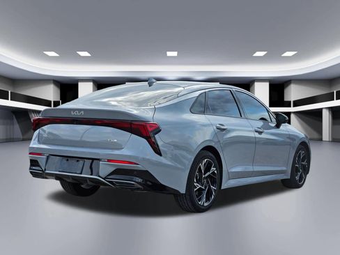 Certified 2025 Kia K5 GT-Line image 6