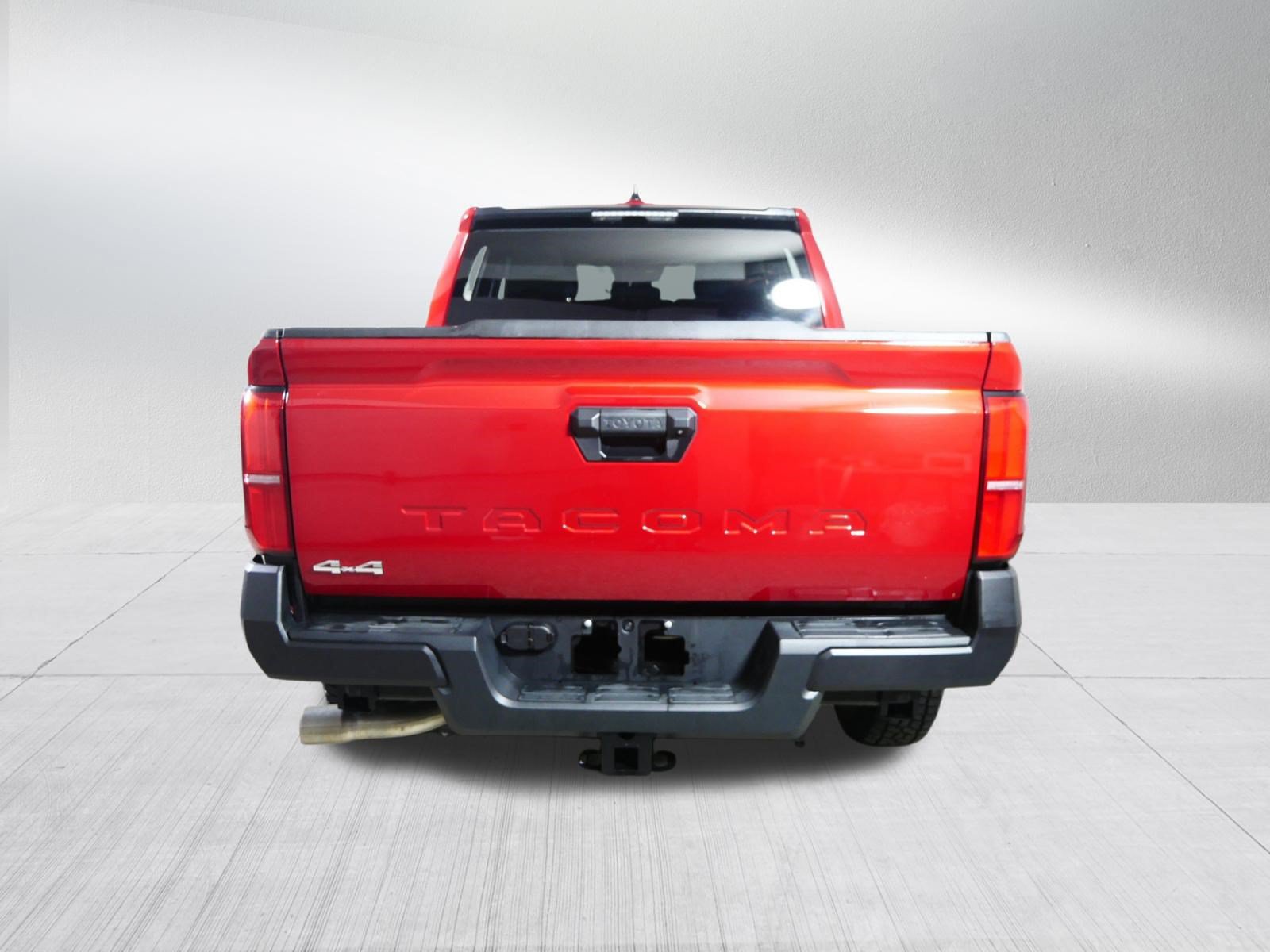 Used 2025 Toyota Tacoma SR AWD/4WD image 6