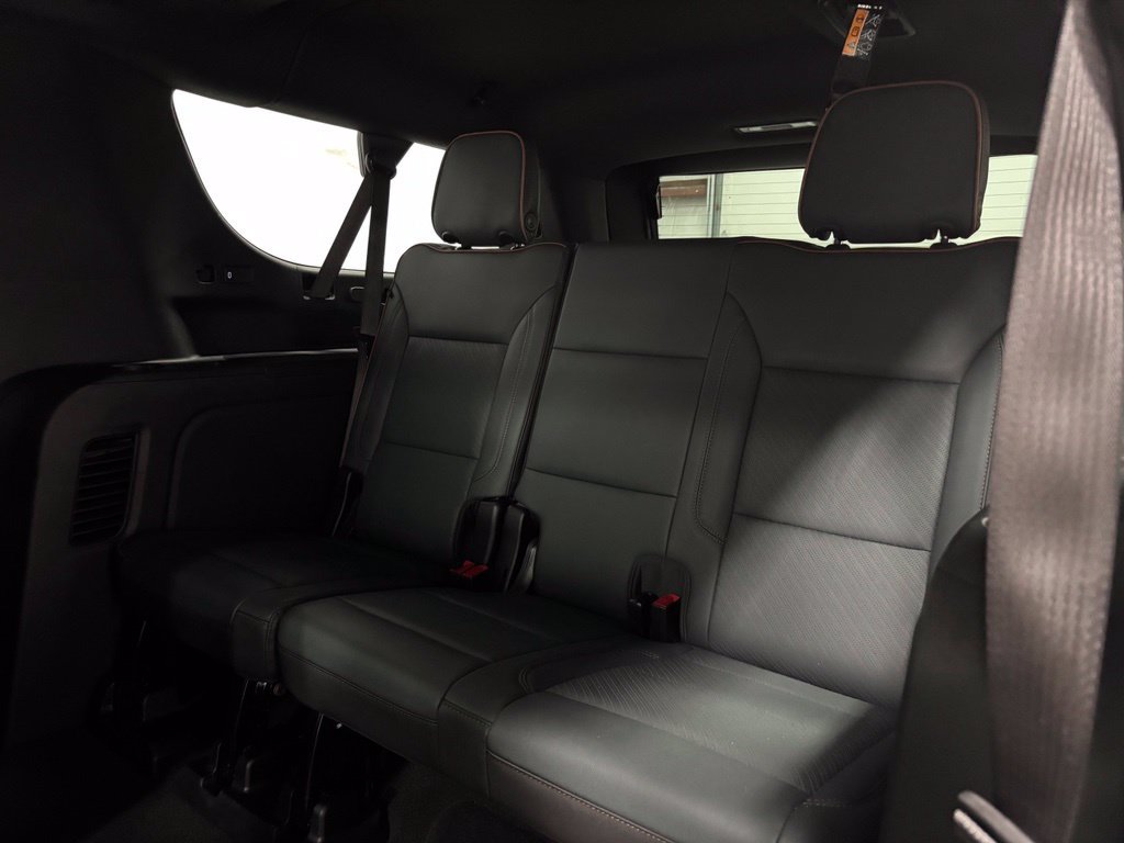Used 2026 GMC Yukon XL AT4 AWD/4WD image 47