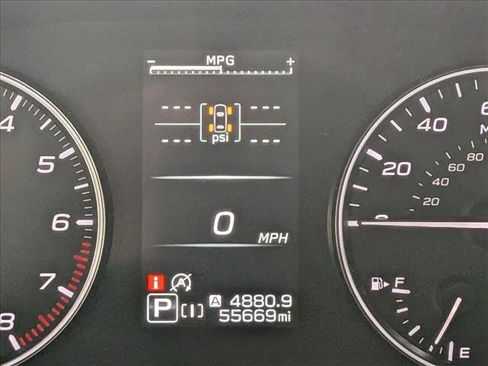 Used 2024 Subaru Crosstrek 2.0i Premium AWD/4WD image 7