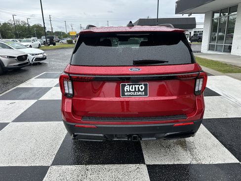 Used 2026 Ford Explorer ST-Line w/ Premium Package RWD image 8