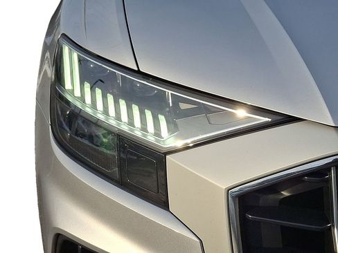 Used 2021 Audi SQ8 Prestige w/ Prestige Package image 10