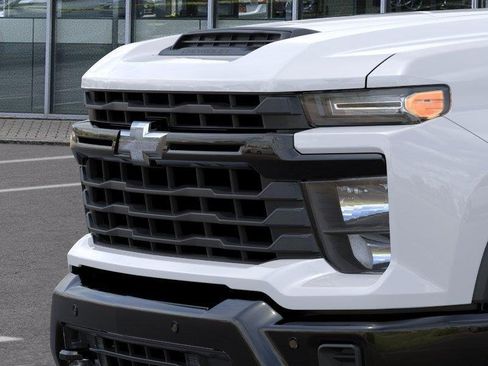 New 2026 Chevrolet Silverado 2500 Custom w/ Custom Value Package AWD/4WD image 13