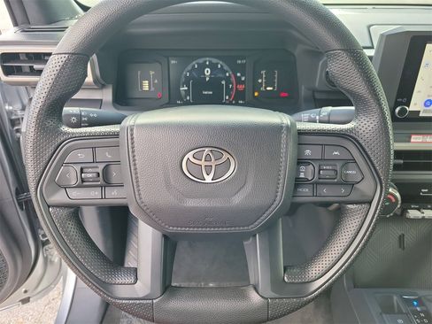 Used 2025 Toyota Tacoma SR image 17