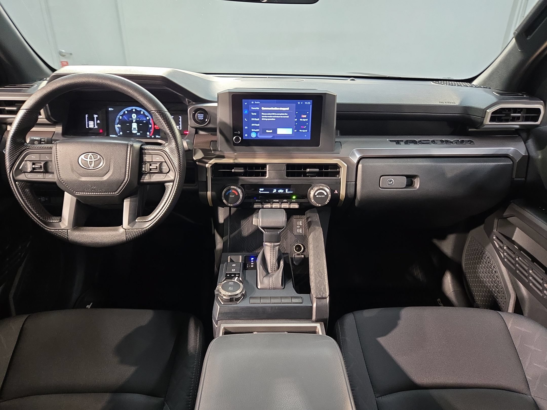Certified 2025 Toyota Tacoma SR5 AWD/4WD image 10