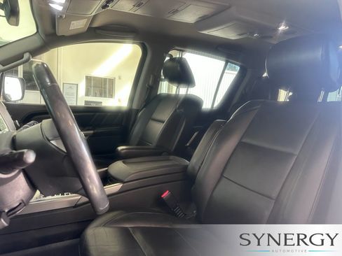 Used 2015 Nissan Armada SL AWD/4WD image 27