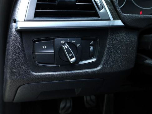Used 2017 BMW 330i Sedan image 33