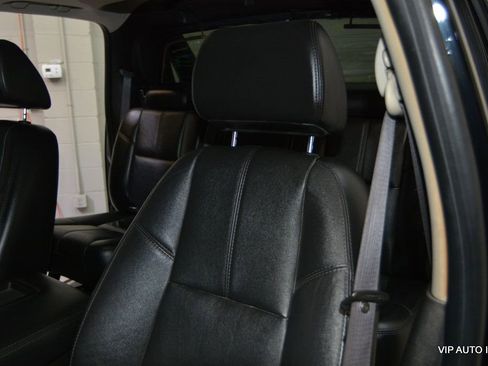 Used 2007 Chevrolet Avalanche LT w/ LT Preferred Equipment Group image 12