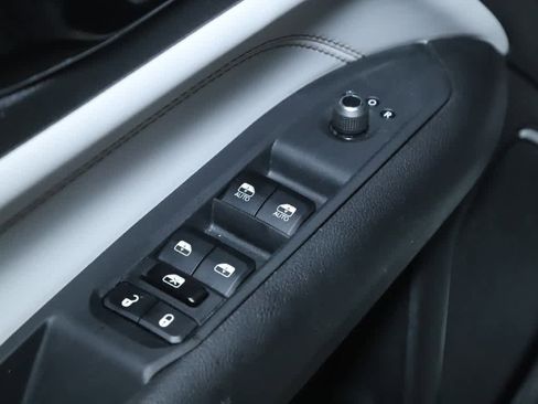 Used 2024 Jeep Compass Limited AWD/4WD image 16