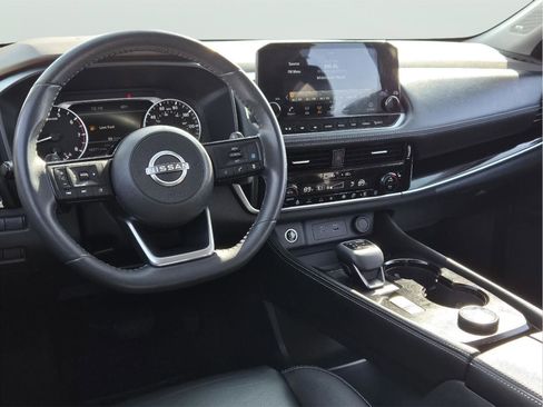 Used 2023 Nissan Rogue SL w/ SL Premium Package image 13