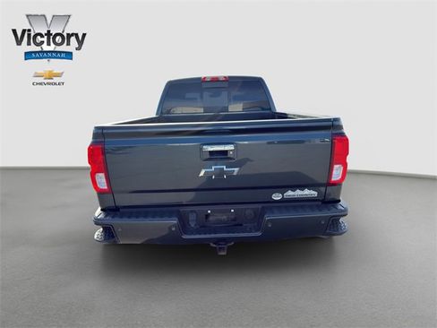 Used 2018 Chevrolet Silverado 1500 High Country image 7