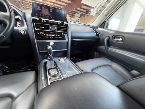 Used 2022 Nissan Armada SV w/ SV Appearance Package RWD image 15
