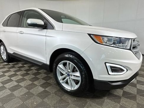Used 2018 Ford Edge SEL w/ Equipment Group 201A AWD/4WD image 2