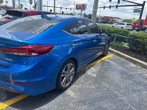 Used 2017 Hyundai Elantra Limited w/ Limited Tech Package 04 FWD image 4