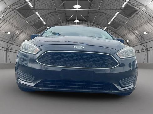Used 2018 Ford Focus SE FWD image 9